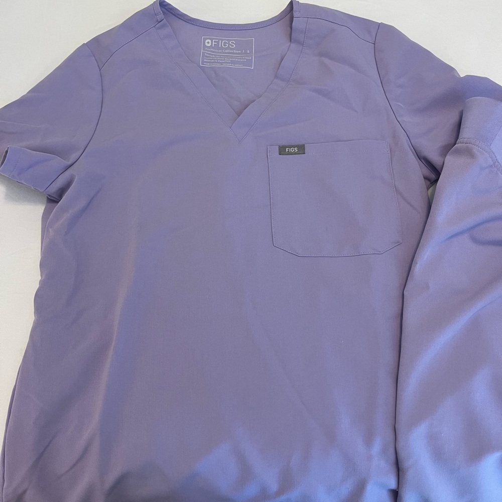 FIGS scrubs